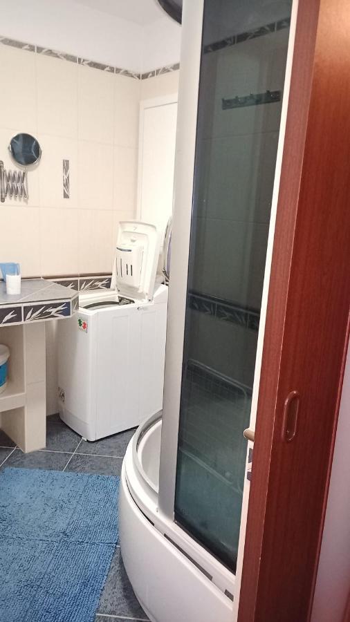 Wolf Apartman Pokojne Ubytovanie V Povazskej Bystrici Ticha Lokalita S Parkovanim Vsade Blizko Vhodne Pre Pracovne Cesty Turistiku Aj Oddych Plne Vybavena Kuchyna Považská Bystrica Exteriér fotografie